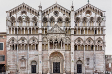 Markus Brunetti: FACADES