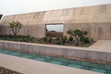 Villa Além by Valerio Olgiati