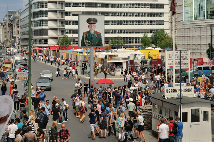 Checkpoint Charlie - Photo: Friedhelm Denkeler - German Pavilion at Venice Architecture Biennale 2018: Unbuilding Walls